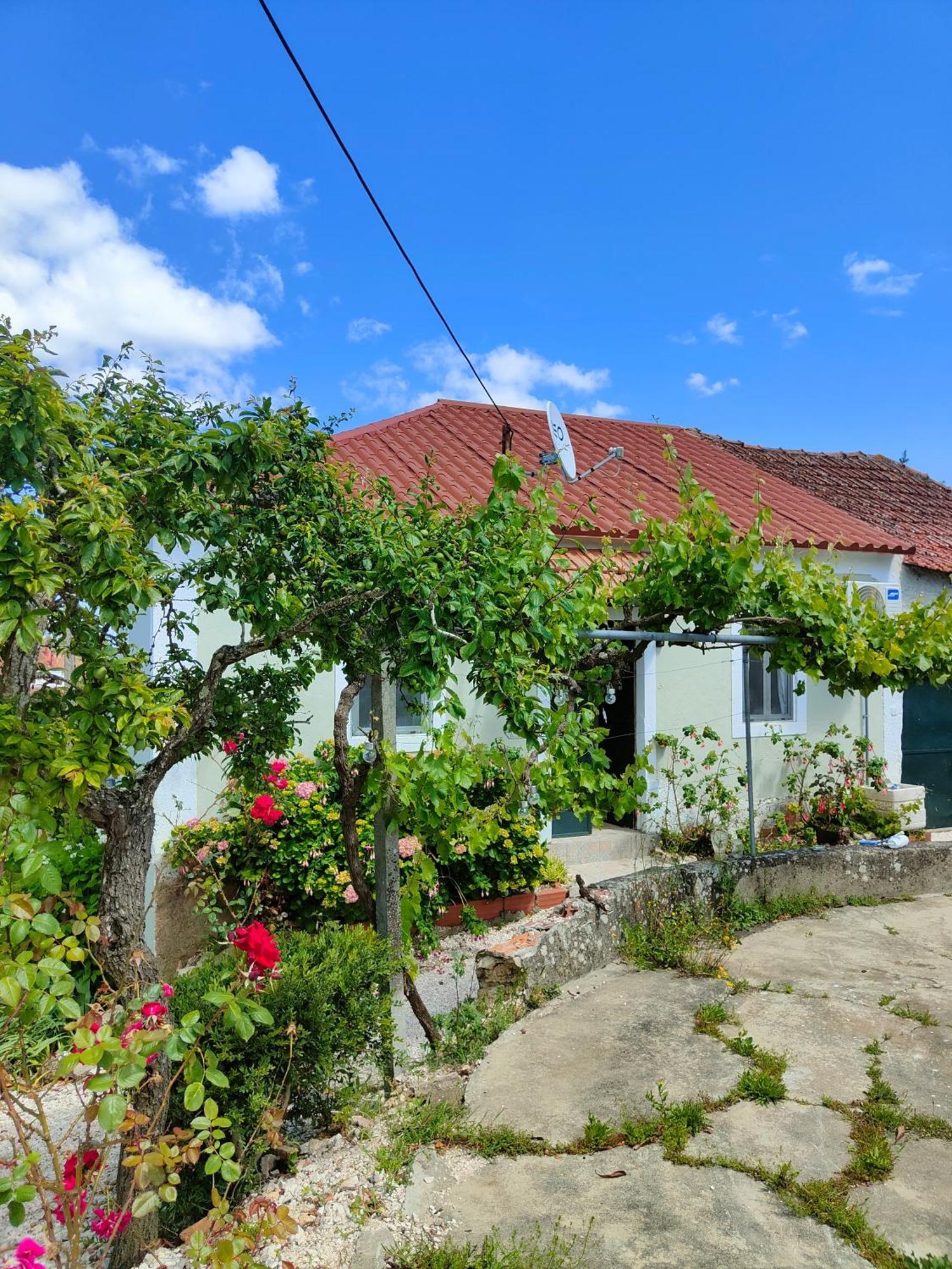 Como Em Casa Alburitel Экстерьер фото